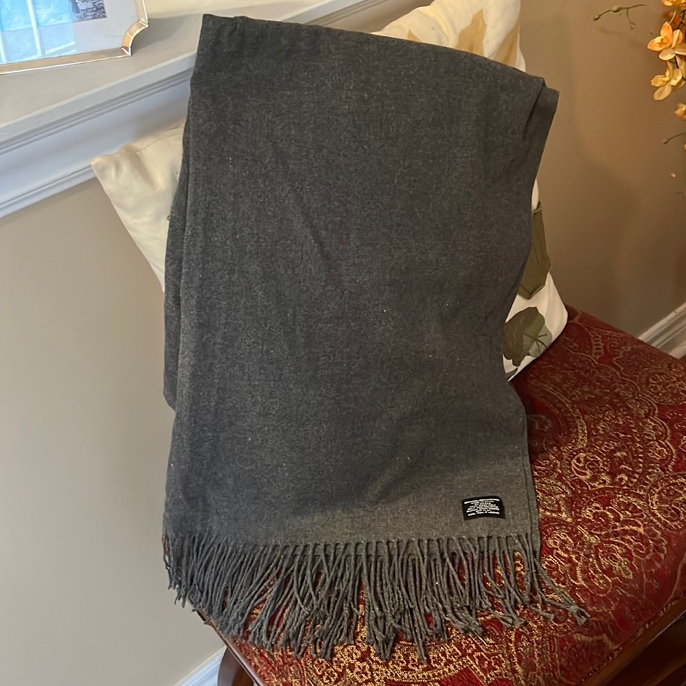 Grey scarf